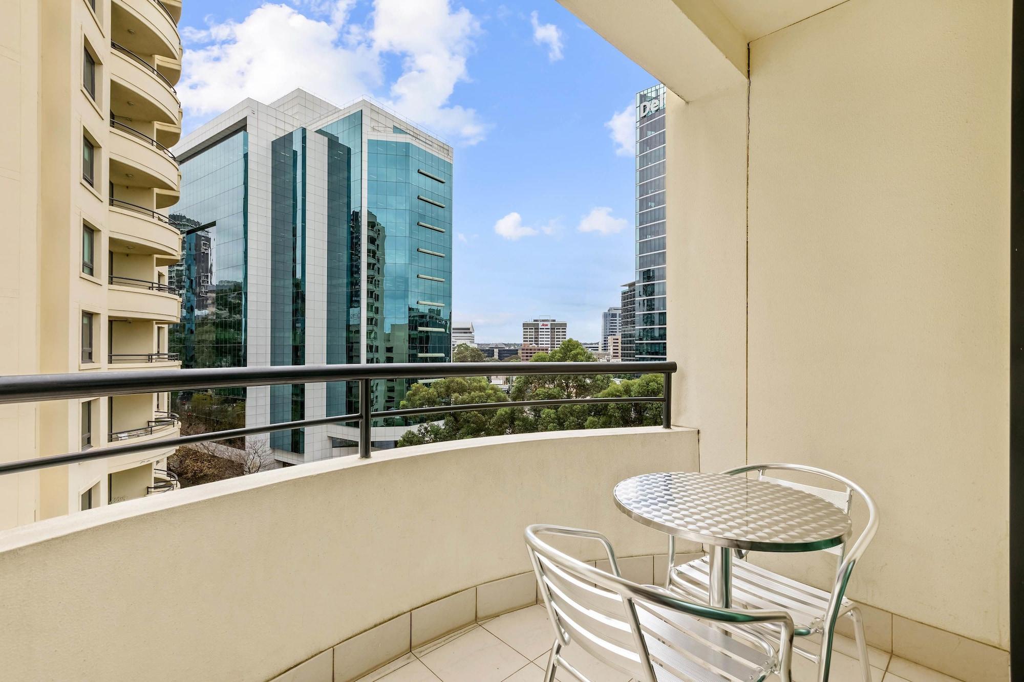 Mantra Parramatta Aparthotel Sidney Exterior foto