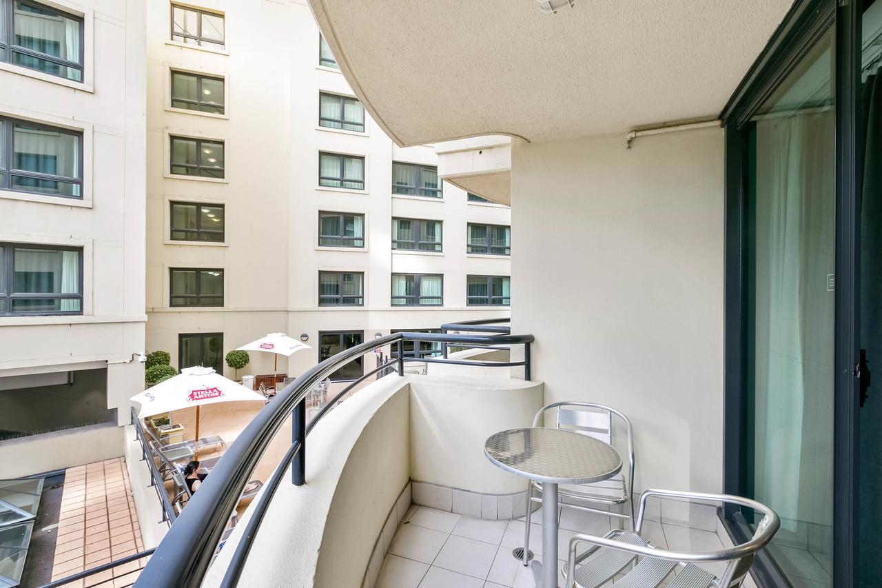 Mantra Parramatta Aparthotel Sidney Exterior foto